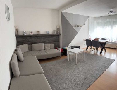 Schöne bezugsfreie 3-Zimmer-Wohnung mit Küche, Tageslichtbad und großem Balkon