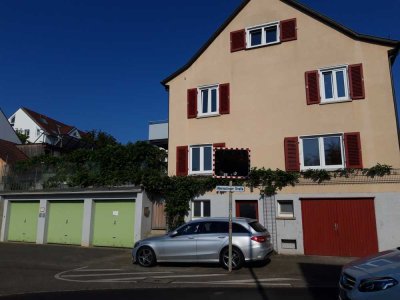 Einfache 4-Raum-Wohnung in Esslingen-Hegensberg mit großer Terrasse
