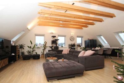 Modernes, großzügiges Loft mit Balkon und Stellplatz!