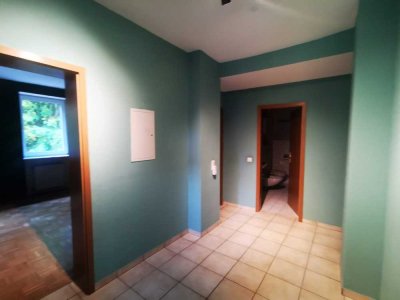 Charmante 4-ZKB-Wohnung, 100 m² – Balkon & Erker – ruhige Lage