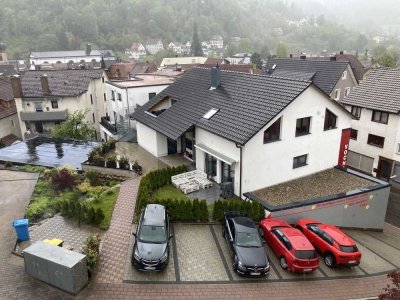 Hauptwohnung eines Einfamilienhauses mit Einliegerwohnung  in Schramberg zu vermi