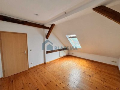 2- Zimmer, frisch renoviert, neue Einbauküche