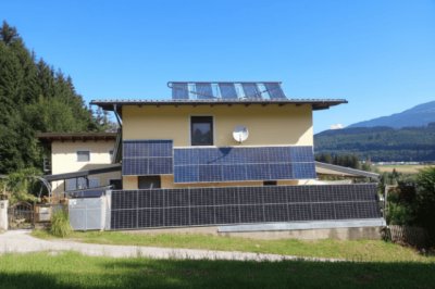 Autarkes Wohnhaus in ruhiger Alleinlage mit großzügigem Grundstück