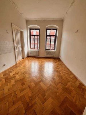 eigener Wohn(t)raum im stilvoll sanierten Mehrfamilienhaus
