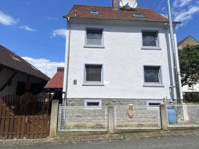 Komplett renoviertes und bezugsfertiges Einfamilienhaus