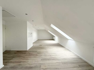 Erstbezug nach Ausbau! 2-Zimmer-Wohnung mit neuer Einbauküche