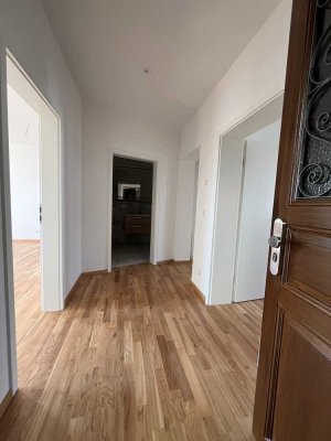 Modernes Wohnen neu definiert – Erstbezug mit Balkon