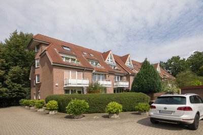 Stylische 2,5-Zimmer-Maisonette-
Wohnung mit eigener Garage
an der Hamburger Stadtgrenze