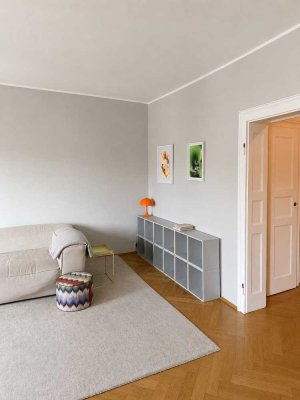 Lichtdurchflutete 4-Zimmer-Altbauwohnung in Schwabing