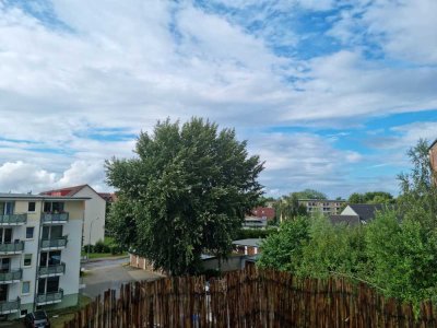 Bezugsfrei - moderne 3 Zimmer Eigentumswohnung - DG - in schöner Lage von Stralsund Knieper