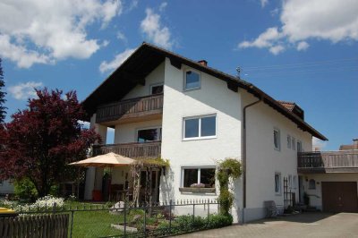 Sonnige 4-Zimmer-Wohnung mit Balkon in Ettringen!