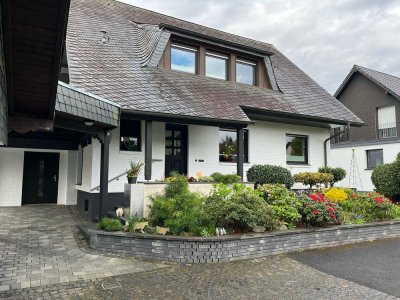 Einfamilienhaus mit Schwimmbad in Overath-Eulenthal