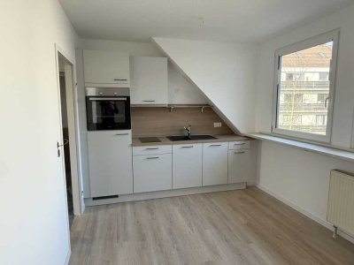 Kernsanierte 2-Zimmer-Wohnung mit neuer Einbauküche in Frankfurt-Eschersheim