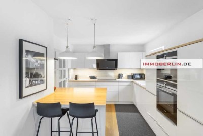 IMMOBERLIN.DE - Stilvoll saniertes Haus auf idyllischem Grundstück mit Baupotenzial