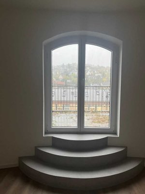 1-Zimmer-Apartment mit Blick über Stuttgart