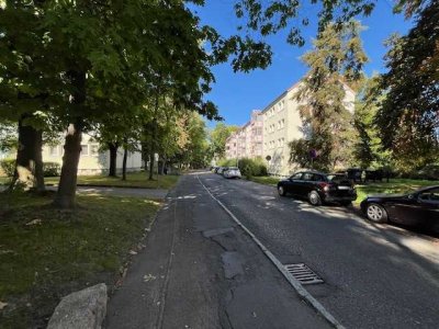 Campusnah wohnen mit Balkon und Einbauküche