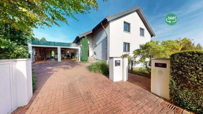 Repräsentatives Architektenhaus mit großzügigem Wohnkonzept & Südostgarten in Marxzell-Burbach