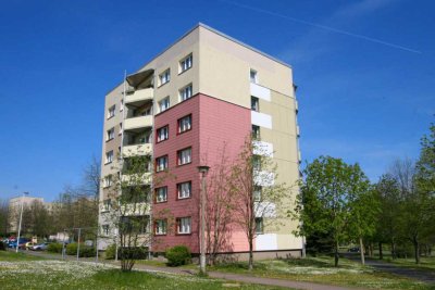 Wohnung mit Aufzug und Balkon  gewünscht?