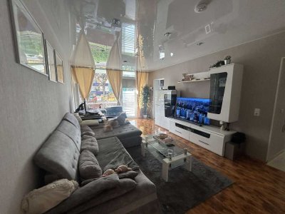 Großzügige Erdgeschosswohnung in Bielefeld mit Balkon und Tiefgarage.