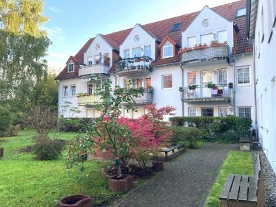 Schöne und helle 2-Zimmerwohnung in ruhiger Lage mit Balkon und EBK