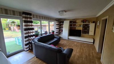5-Zimmer-EG Wohnung mit Garten, Outdoor-Küche, Doppel Garage & Stellplatz - Wohnen wie im Haus