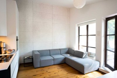 Stilvolles 2-Zimmer-Penthouse mit 30 m² Sonnen-Dachterrasse in Bestlage