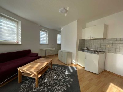 Neu möblierte Wohnung mit separatem Eingang! Möbliertes 1,5-Zi.-App.
