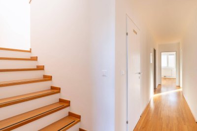 PENTHOUSE | Lichtdurchflutete Familien-Maisonette in Seenähe
