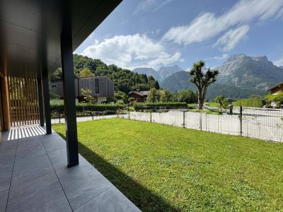 Moderne Neubauwohnung mit eigenem Garten und atemberaubendem Bergblick