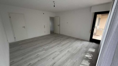 Attraktive 4-Zimmer-Wohnung in bester Lage (Hachelallee) – ideal für Geschäftsleute oder Paare