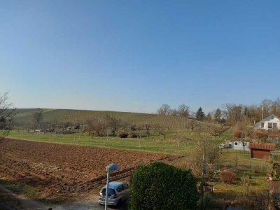 Sehr ruhig gelegene 3-Zimmer-Dachgeschosswohnung mit Balkon in Marbach-Rielingshausen
