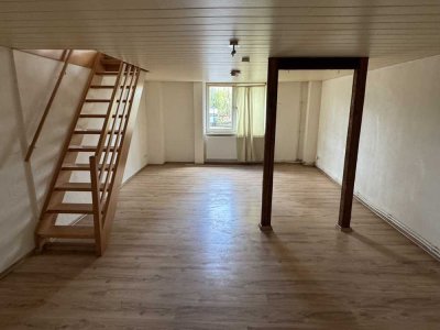 2,5 Zimmer Maisonette Wohnung *Dammstr.2*