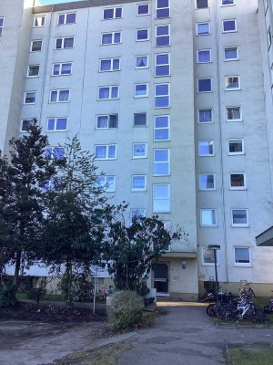 Einziehen und wohlfühlen! Renovierte 2-Zimmer-Wohnung mit Balkon