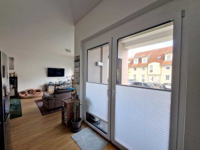 Attraktive Hochparterre-Wohnung in Ladenburg: Barrierefrei, Balkon, TG, 70qm