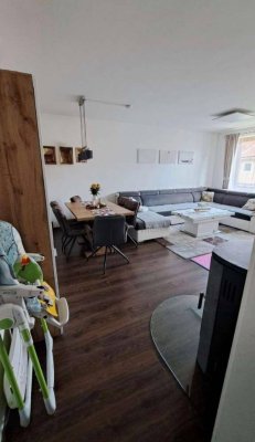 4-Zimmer Wohnung mit Südbalkon, Carport &amp; ruhiger Lage in Leitring (provisionsfrei)