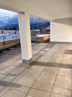 Familien-Dachgeschosswohnung mit 55 m² Dachterrasse in Wattens