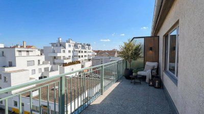 Erstbezug nach Kernsanierung - 2 Zimmer mit 26m² Dachterrasse &amp; Weitblick