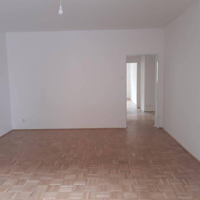 WG geeignete Mietwohnung im Zentrum von Wels Nähe Fachhochschule