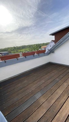 Helle 2,5-Zi-DG-Wohnung in Owen/Teck