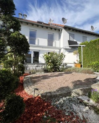 Modernes 5,5-Zimmer-Reihenhaus mit schöner Marmorterrasse/ teilmöbliert
