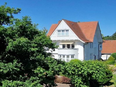 Stilvolle Erdgeschoßwohnung mit Gartenterrasse