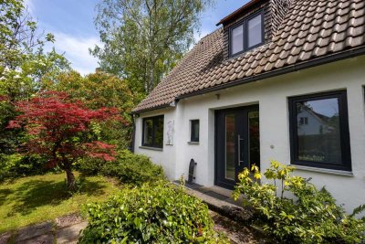 Charmantes Familienhaus auf schönem Grundstück