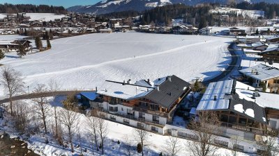 Moderne Haushälfte mit Kaiserblick