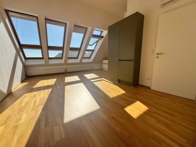 Helle 2-Zimmer-Dachgeschosswohnung (ca. 63 m²) mit Klima und Parkplatz im Zentrum von Hartberg