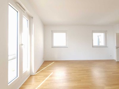 Penthouse-Highlight ohne Kompromisse: 4-Zi, EBK, Dachterasse und Wintergarten!