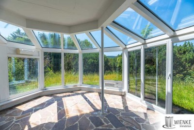 Haus / Ferienhaus im Schwarzwald, große Doppelgarage, Wintergarten, Kachelofen, großes Grundstück