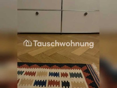 Tauschwohnung: Sanierte 2 Zimmer Altbau Whg m. großer Küche gg 2,5-4 Zimmer