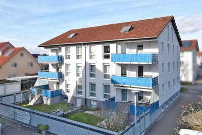 Schwelgen Sie in Wohnraum! Herrlich große Maisonette-Wohnung mit Balkon, Carport und Garage