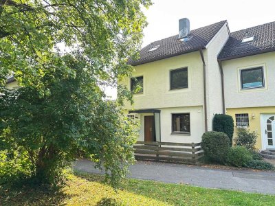 Nh. Germering: Reiheneckhaus m. Garage u. kaum einsehbarem Garten in parkähnlicher, ruhiger Wohnlage