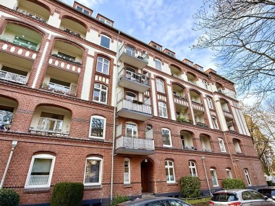 2-Zimmer-Altbauwohnung mit 
Balkon in Barmbek-Süd